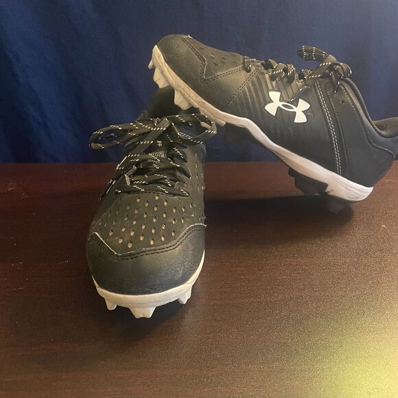 Under Armour Leadoff Low R.M. Junior Youth Baseball Cleats - Picture 1 of 6